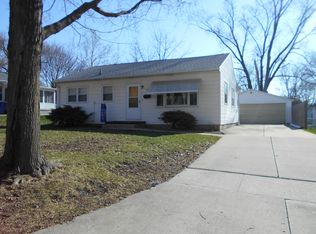 433 Woodbridge St, Waterloo, IA 50701