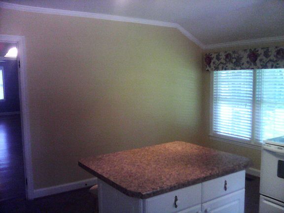 room for small eat in table