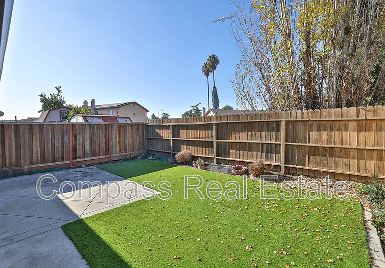31101 Fredi St — Photo 21