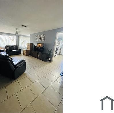4th image of 7910 Riverwood Blvd