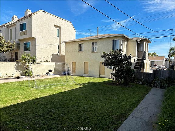 5th image of 2022 Cabrillo Ave