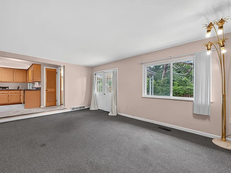 29101 Campbell Dr — Photo 9