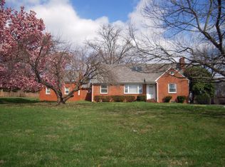 1688 Chain Bridge Rd, Mc Lean, VA 22101