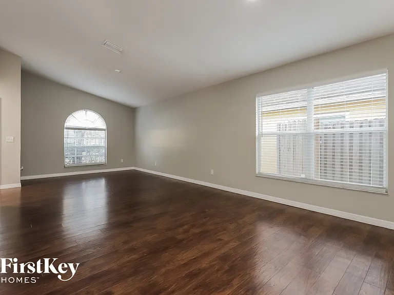 1823 Coyote Pl — Photo 9