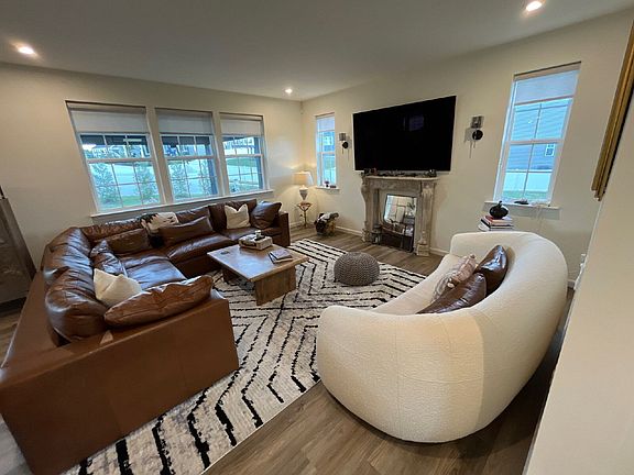 3rd image of 181 Williamson Rd