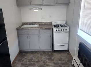 6535 W Beloit Rd #8, Milwaukee, WI 53219