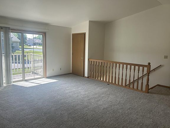 3rd image of 1733 Dayton St #2