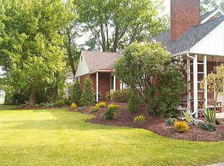 6772 E Eden Rd, Hamburg, NY 14075