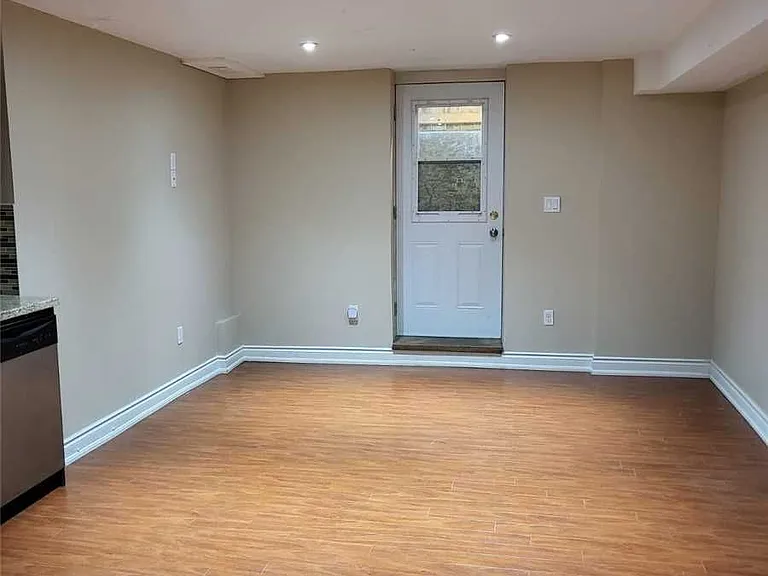 3283 Tacc Dr #BASEMENT — Photo 7