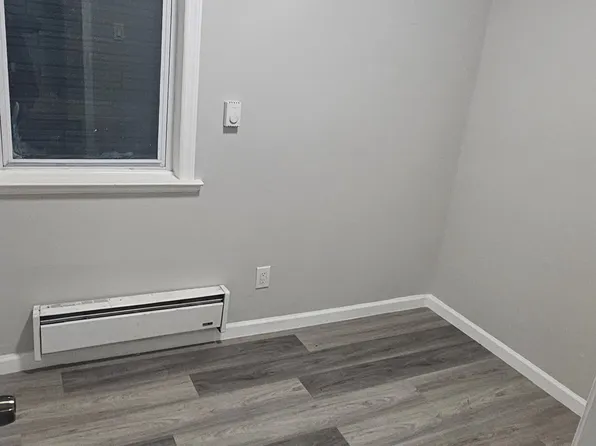 779 Montgomery Street image 8 of 12