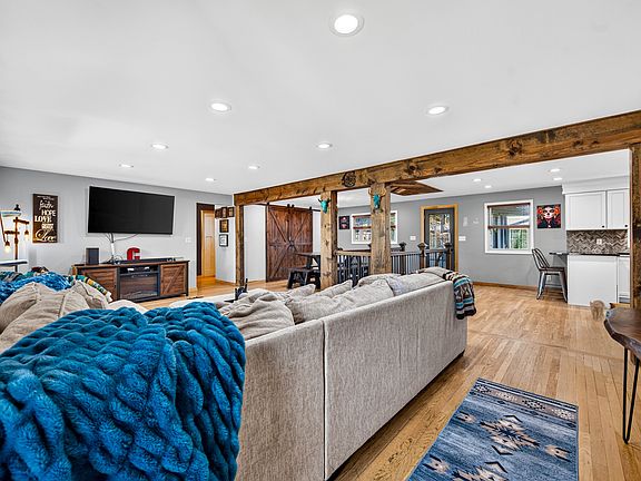 5th image of 2663 Forest Dr