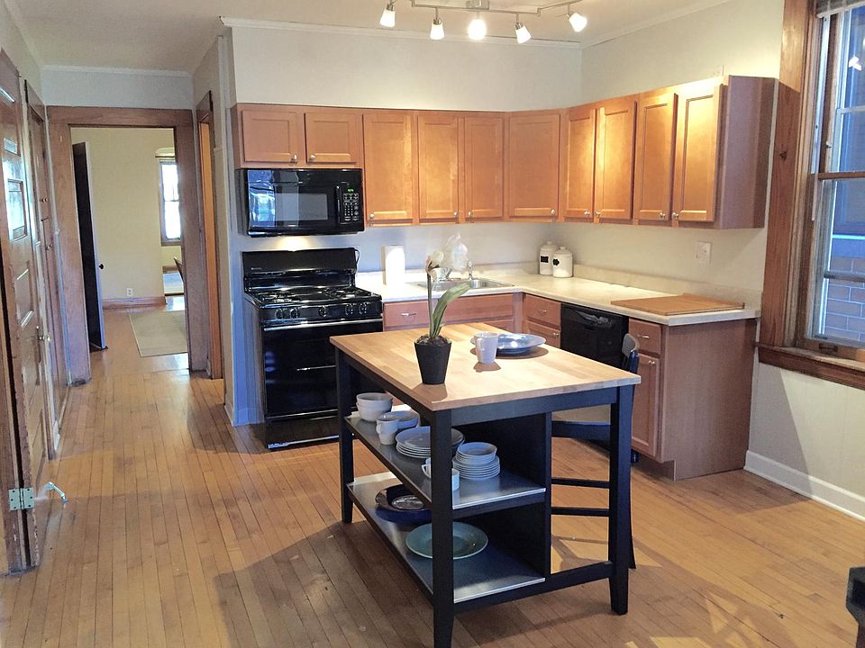 Kitchen with Island