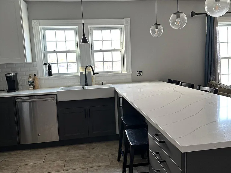 127 Abbott St #3 — Photo 3