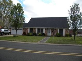 104 S Meadow Pl, Clarksville, AR 72830
