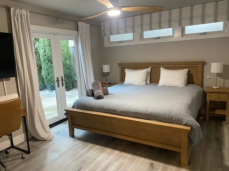 250 Avenida Monterey Gorgeous Furnished — Photo 22