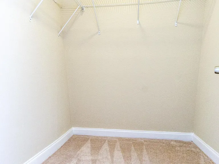 110 N Delaware Blvd #15D — Photo 9