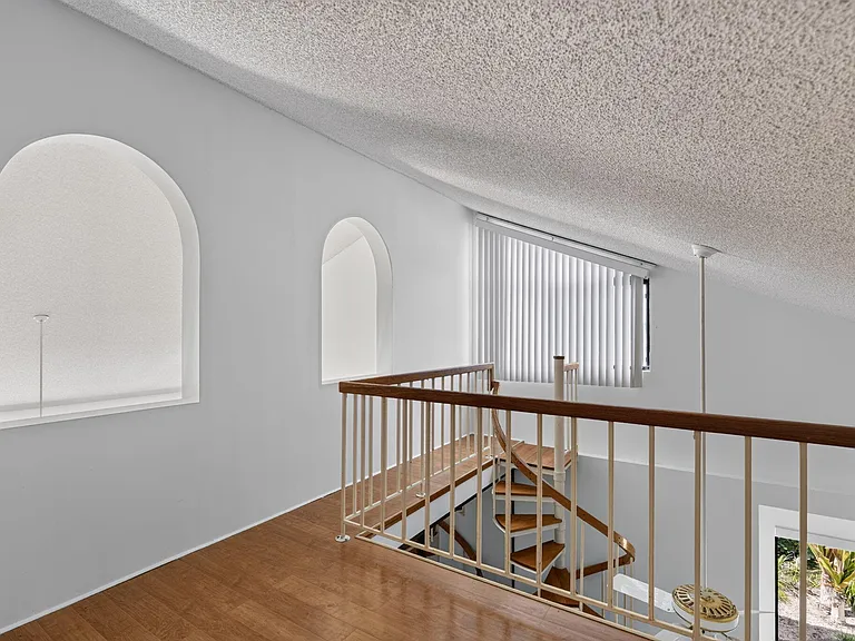 223 E River Park Dr — Photo 26