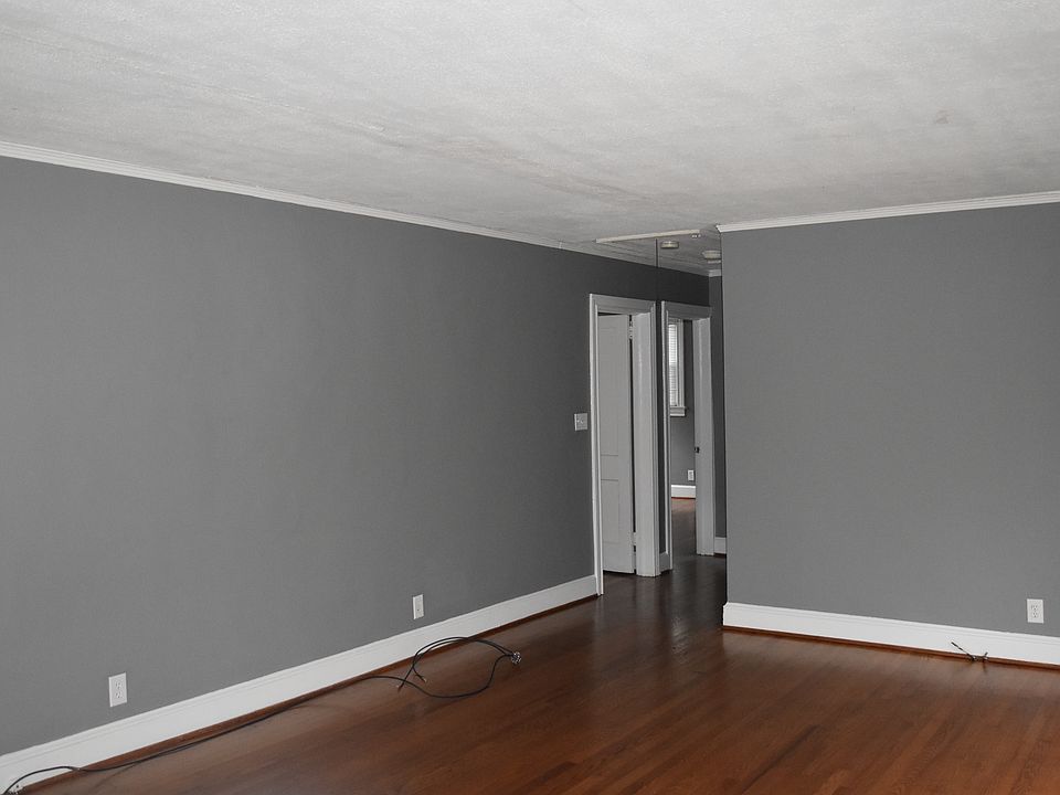 1st image of 19 Gurley Ave