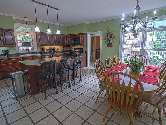 5th image of 756 Key Corner St