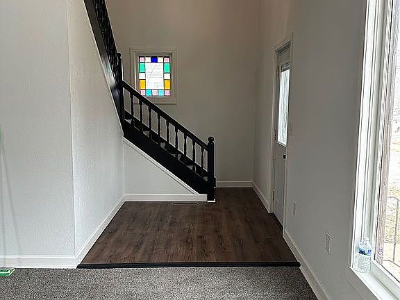 4th image of 414 Cherokee St