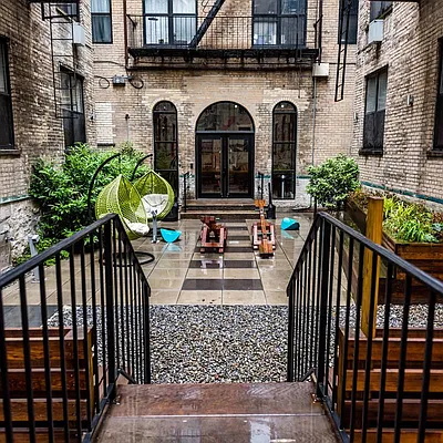 Rented by Nooklyn NYC LLC | media 46