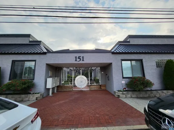 151 Liberty St APT 10, Little Ferry, NJ 07643
