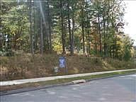 3rd image of 38 Cardinal Dr