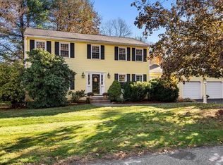 2 Macdonald Ln, Framingham, MA 01702
