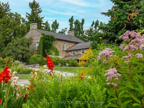 2353 County Road 124, Clearview, ON L0M 1H0