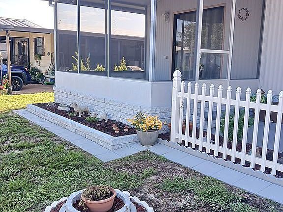 4th image of 10612 SW 29th Ave