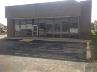 1729 NW Topeka Blvd, Topeka, KS 66608