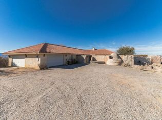 10464 Caribou Rd, Apple Valley, CA 92308