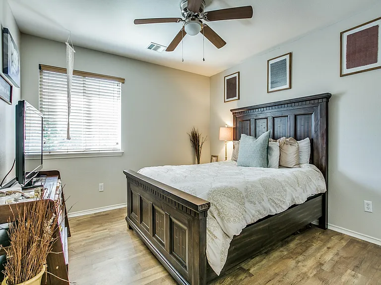 1315 Mojave Bnd — Photo 14