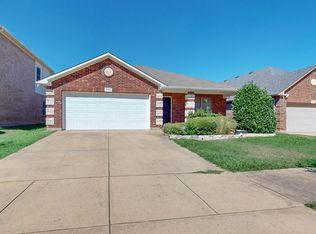 3504 Hornbeam St, Argyle, TX 76226
