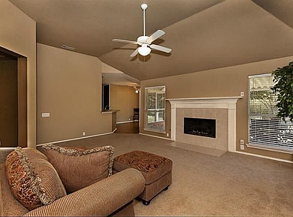 4th image of 112 Pelican Cove Dr