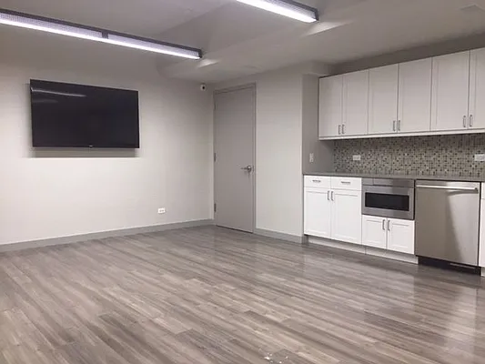 Rented by Manhattan Skyline | media 7