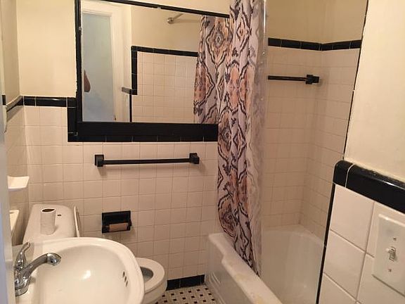5th image of 1101 N Ocean Breeze