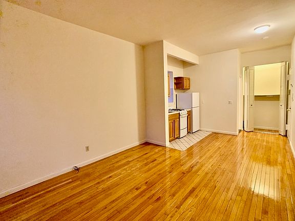 5th image of 328 E 95th St #33