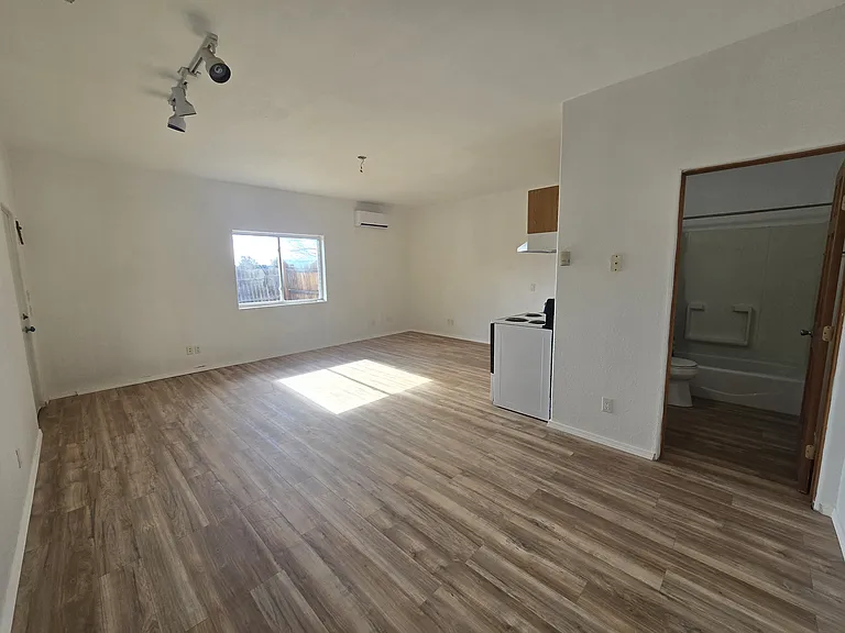 442 Brunn School Rd #B — Photo 5