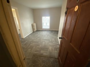 410 W 1st St APT 3, Mishawaka, IN 46544