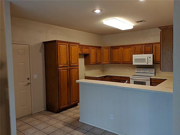 2nd image of 2901 Green Canyon Dr