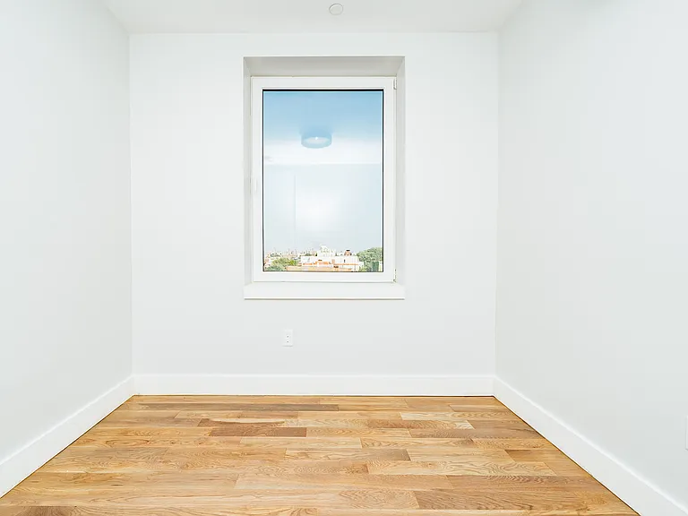 916 Bergen St #3A — Photo 16