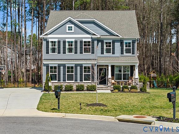 2nd image of 16801 Chalet Ct