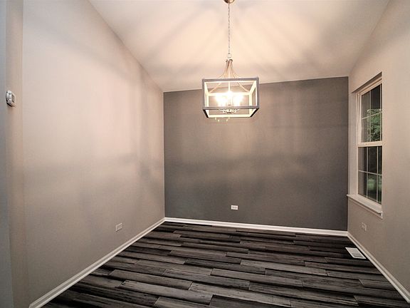 5th image of 4506 Oriole Ln