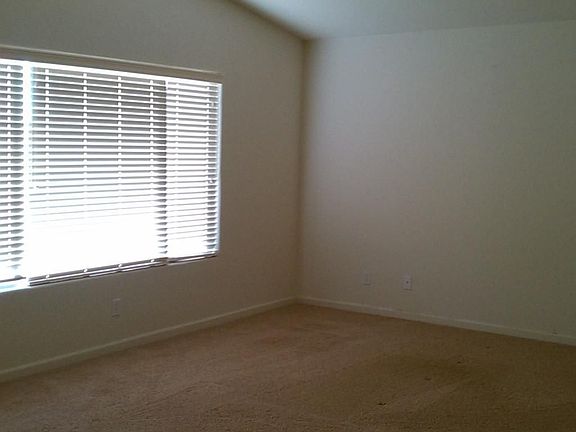 5th image of 742 Savignon Blanc Ct