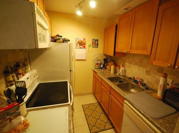 4th image of 35 Crossings Cir APT B