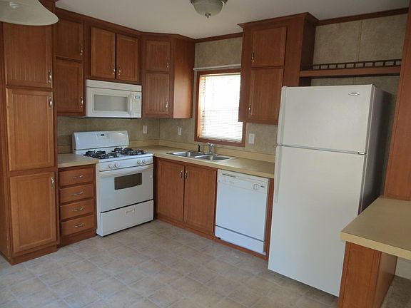 2nd image of 84 Terrace Dr