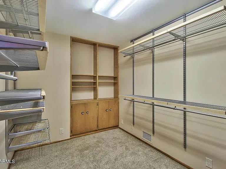 375 S Buena Vista Ave — Photo 10