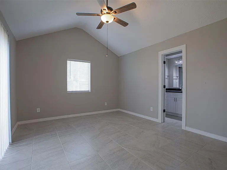 16042 Bear Hill Dr — Photo 24