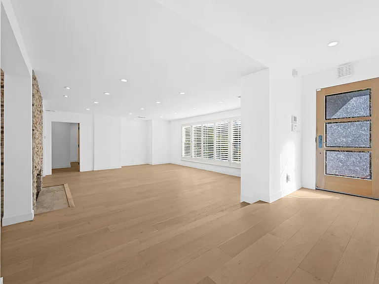 435 Dalehurst Ave — Photo 14